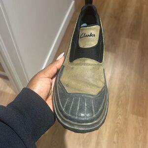 Clarks Olive Green and Black Slip-On Winter Rain Shoe